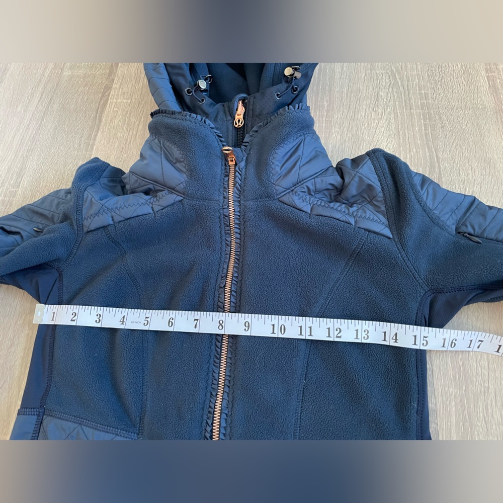 Women's Navy Hooded Quilted Fleece Jacket - Picture 9 of 12